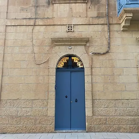 Ta Serafina With Loft Apartment